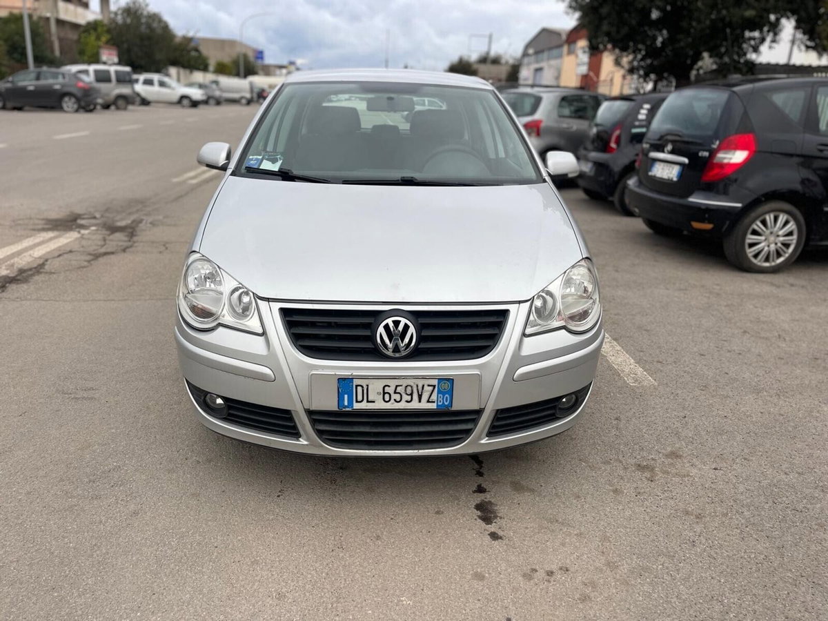 Volkswagen Polo 1.2/70CV 12V 3p. Comfortline (2)