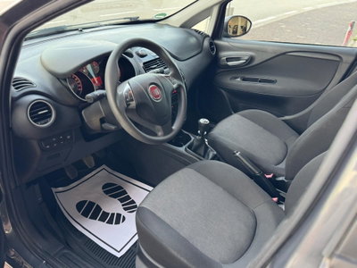 Fiat Punto 1.2 8V 5 porte Street (7)