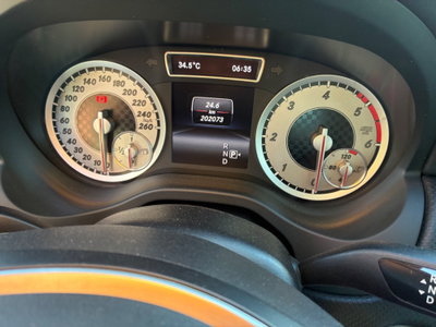 Mercedes-Benz Classe A 180 CDI Automatic Dark Night Edition (13)