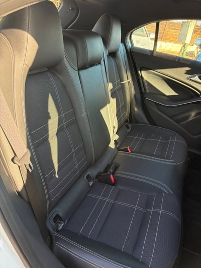 Mercedes-Benz Classe A 180 CDI Automatic Dark Night Edition (16)