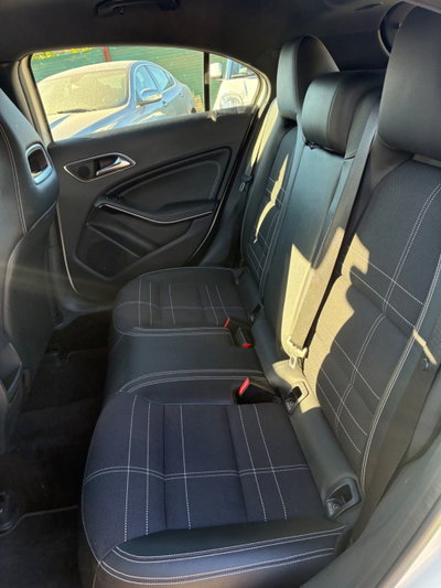 Mercedes-Benz Classe A 180 CDI Automatic Dark Night Edition (5)