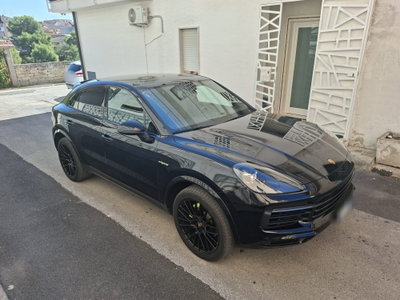 Porsche Cayenne Coupé 3.0 V6 (2)