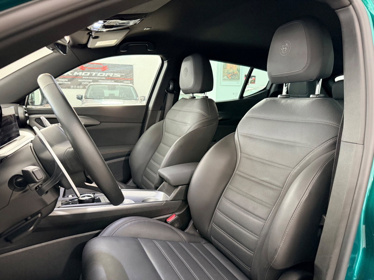 Alfa Romeo Tonale 1.3 phev Veloce Q4 280cv at6 (18)