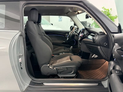 MINI Mini Cooper SE Essential (16)