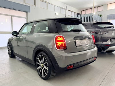 MINI Mini Cooper SE Essential (7)