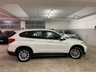 BMW X1 xDrive20d Advantage (2)