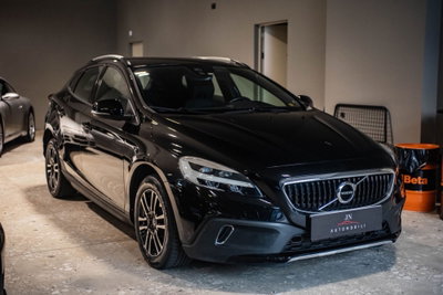 Volvo V40 Cross Country D2 Summum usata