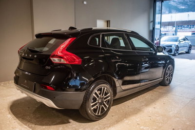 Volvo V40 Cross Country D2 Summum (4)