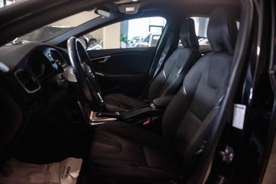 Volvo V40 Cross Country D2 Summum (6)