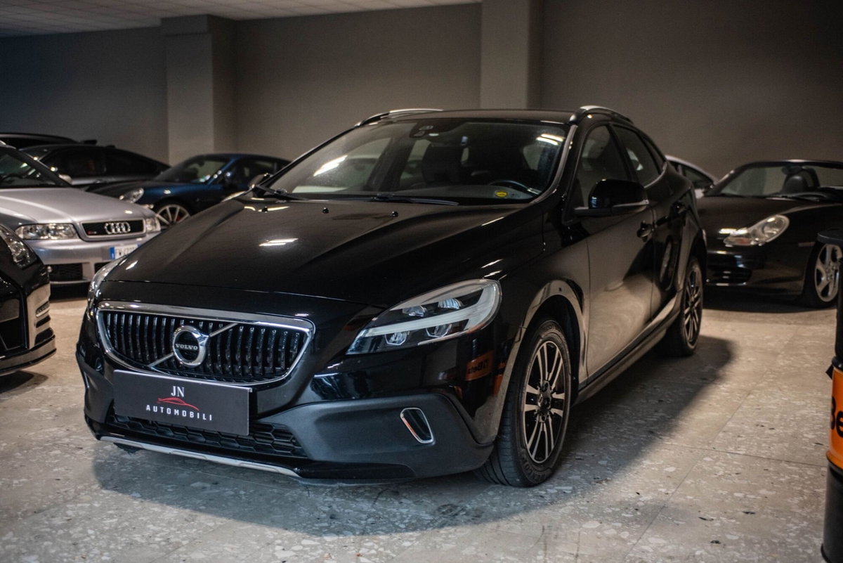 Volvo V40 Cross Country D2 Summum (7)