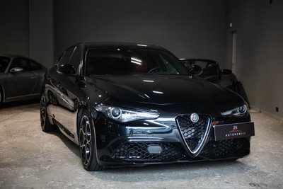 Alfa Romeo Giulia 2.2 Turbodiesel 210 CV AT8 AWD Q4 Veloce (2)