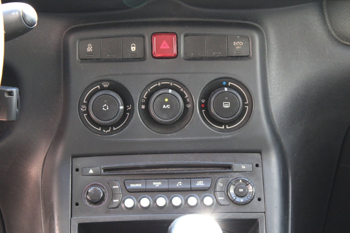 Citroen C3 Picasso 1.6 e-HDi 90 airdream CMP6 Seduction (8)