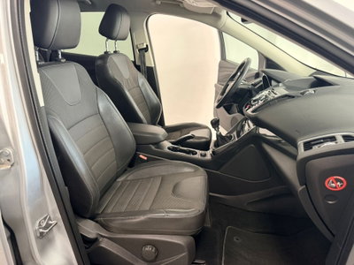 Ford Kuga 2.0 TDCI 150 CV S&S 4WD Titanium (8)