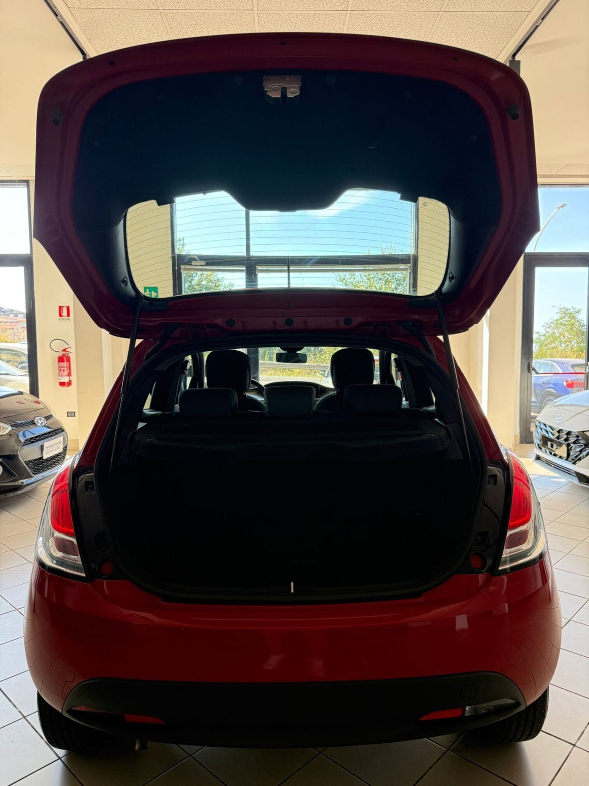 Lancia Ypsilon 1.0 FireFly 5 porte S&S Hybrid Gold Plus (7)