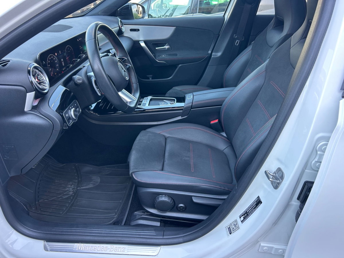 Mercedes-Benz Classe A 180 d Automatic Premium (14)