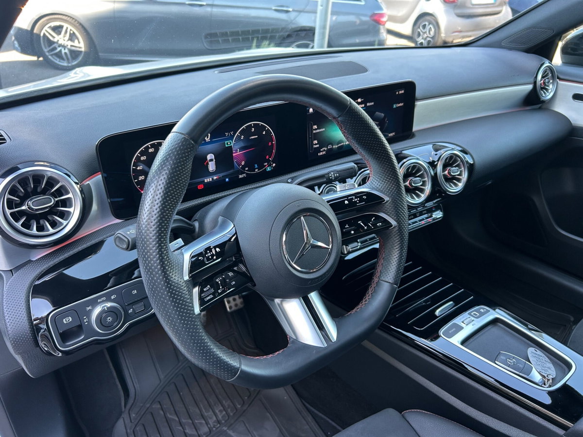 Mercedes-Benz Classe A 180 d Automatic Premium (17)