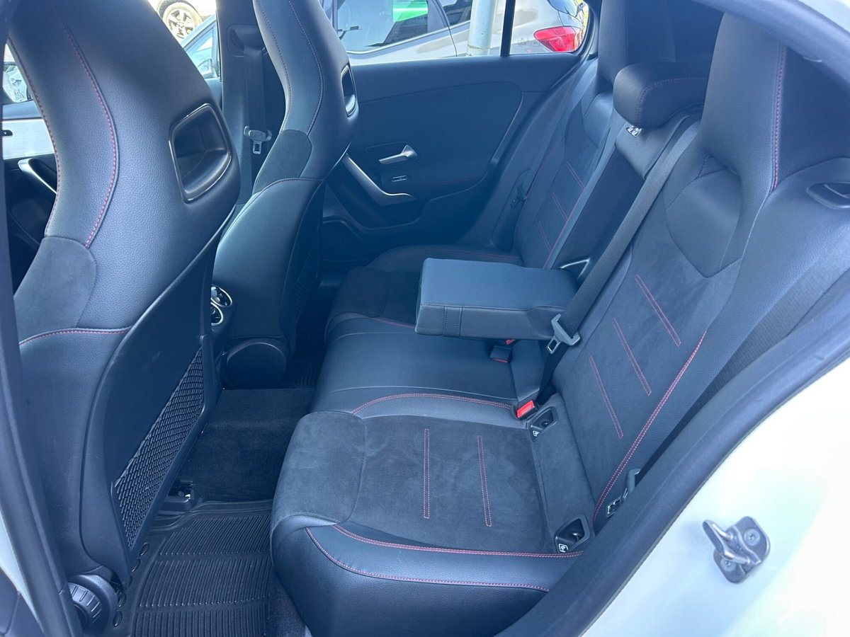 Mercedes-Benz Classe A 180 d Automatic Premium (8)