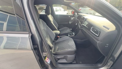 Volkswagen T-Roc 1.5 tsi R-Line (19)