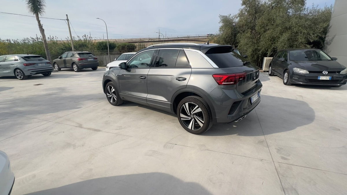 Volkswagen T-Roc 1.5 tsi R-Line (4)