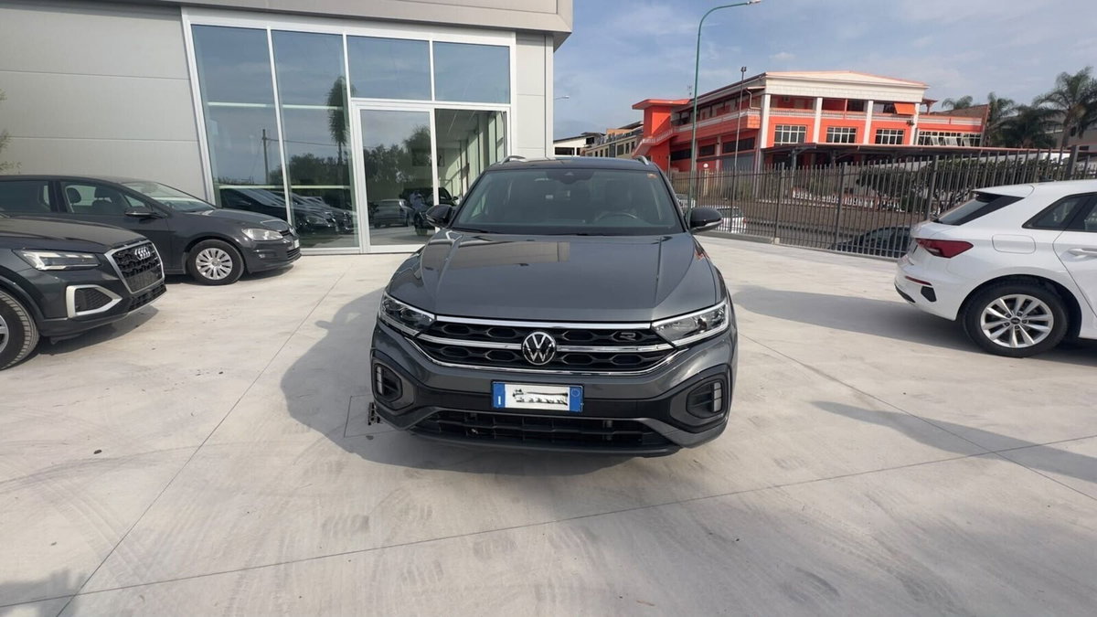 Volkswagen T-Roc 1.5 tsi R-Line (6)