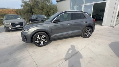 Volkswagen T-Roc 1.5 tsi R-Line (9)