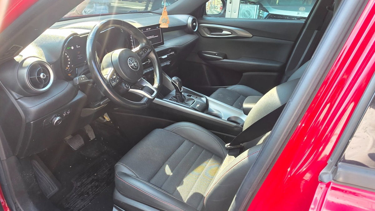 Alfa Romeo Tonale 1.6 Sprint 130cv tct6 (11)