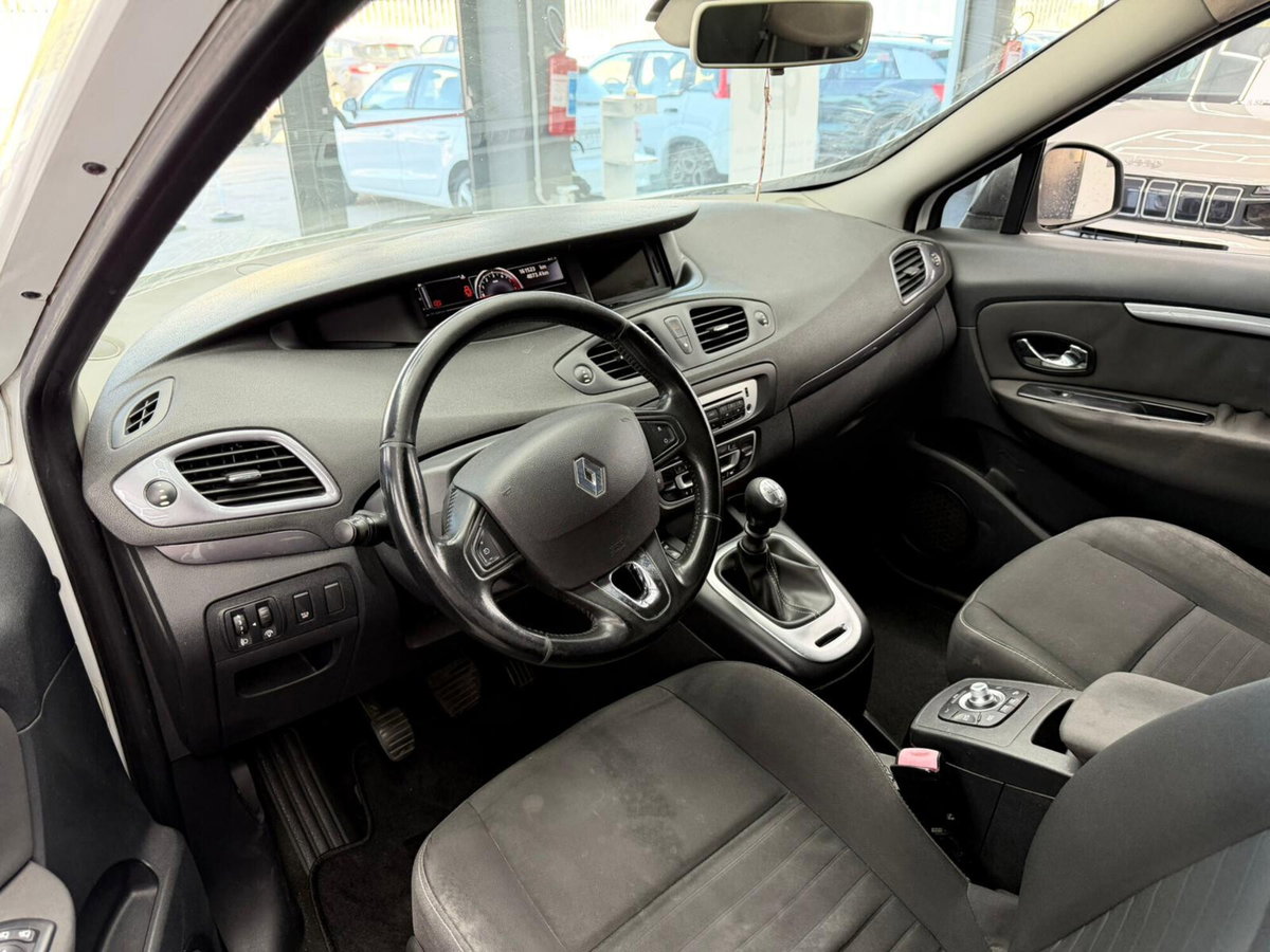 Renault Scenic E-Tech Electric XMod dCi 110 CV Start&Stop Energy Limited (10)