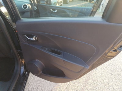 Renault Clio Sporter dCi 8V 90 CV Duel (20)
