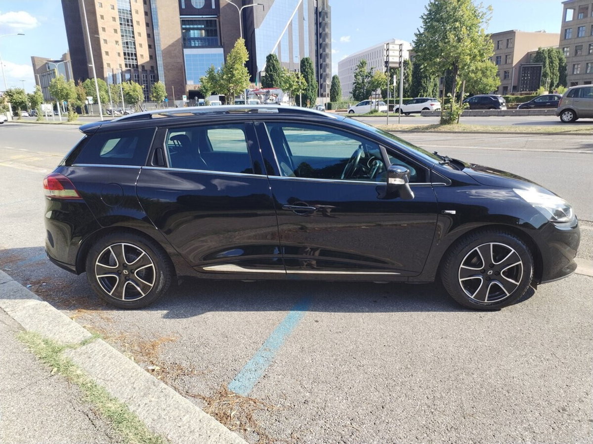 Renault Clio Sporter dCi 8V 90 CV Duel (6)