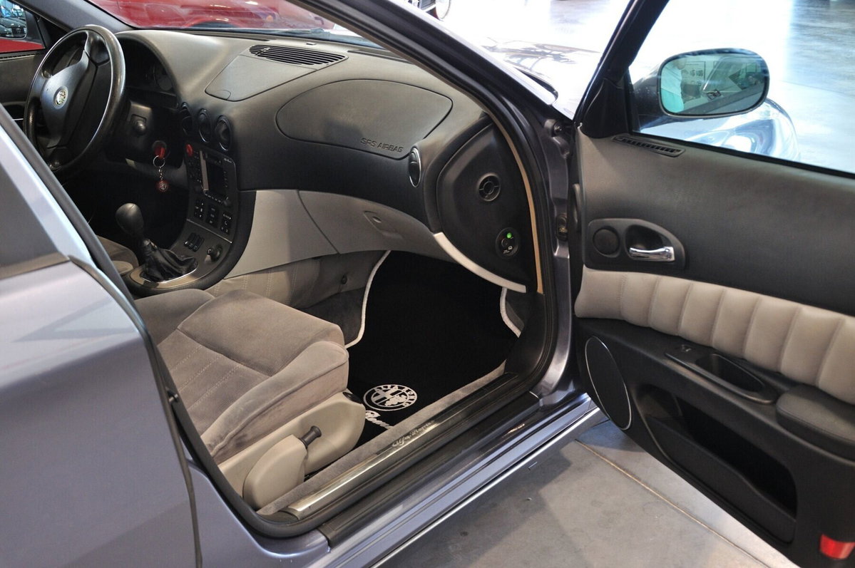 Alfa Romeo 166 2.0i V6 turbo cat Super (17)