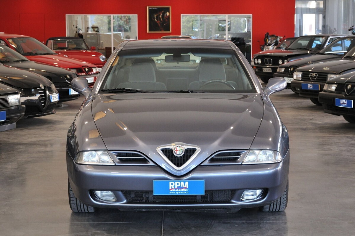 Alfa Romeo 166 2.0i V6 turbo cat Super (2)