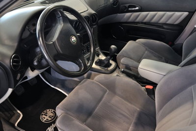 Alfa Romeo 166 2.0i V6 turbo cat Super (20)