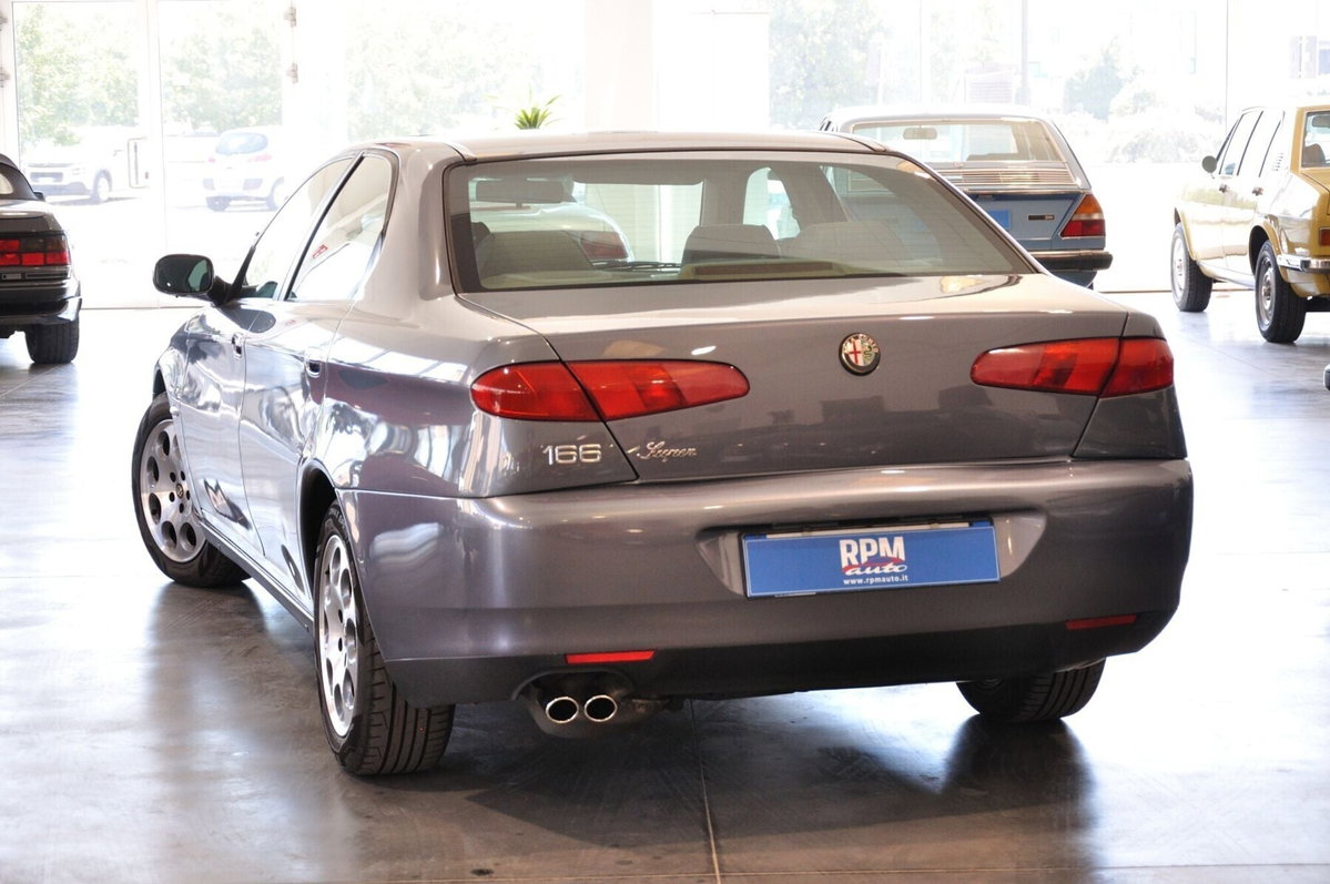 Alfa Romeo 166 2.0i V6 turbo cat Super (4)