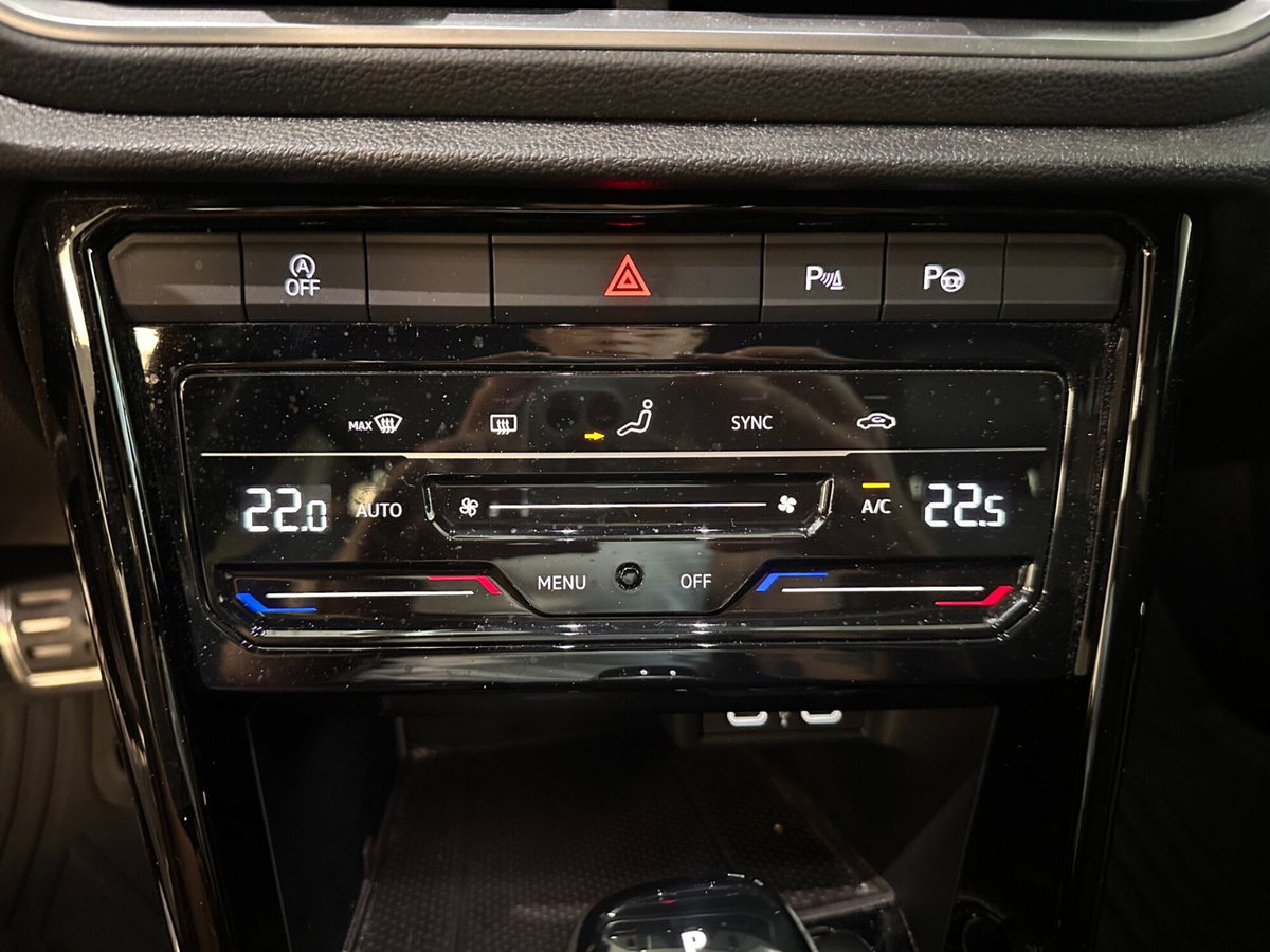 Volkswagen T-Roc 2.0 tdi R-Line 4motion 150cv dsg (10)