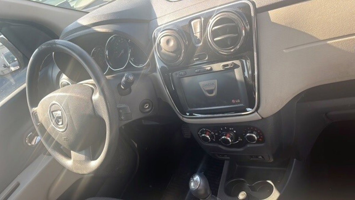 Dacia Lodgy 1.5 dCi 8V 110CV 7 posti Ambiance (9)