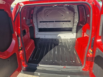 Fiat Fiorino 1.3 MJT 95CV Cargo Adventure (6)