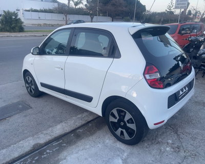 Renault Twingo 1.0 SCe Live (14)