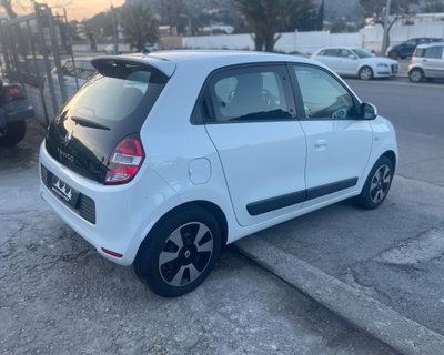 Renault Twingo 1.0 SCe Live (15)