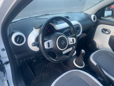 Renault Twingo 1.0 SCe Live (3)