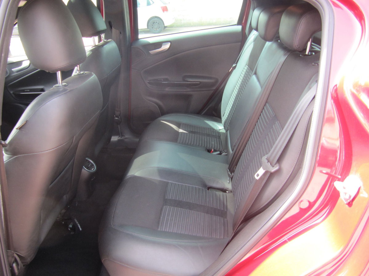 Alfa Romeo Giulietta 1.6 JTDm-2 Exclusive (12)