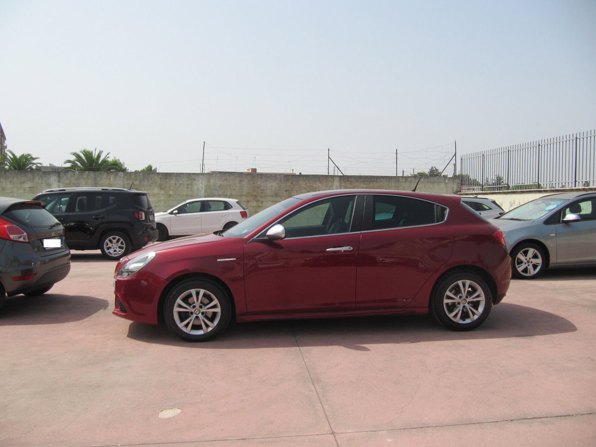 Alfa Romeo Giulietta 1.6 JTDm-2 Exclusive (3)