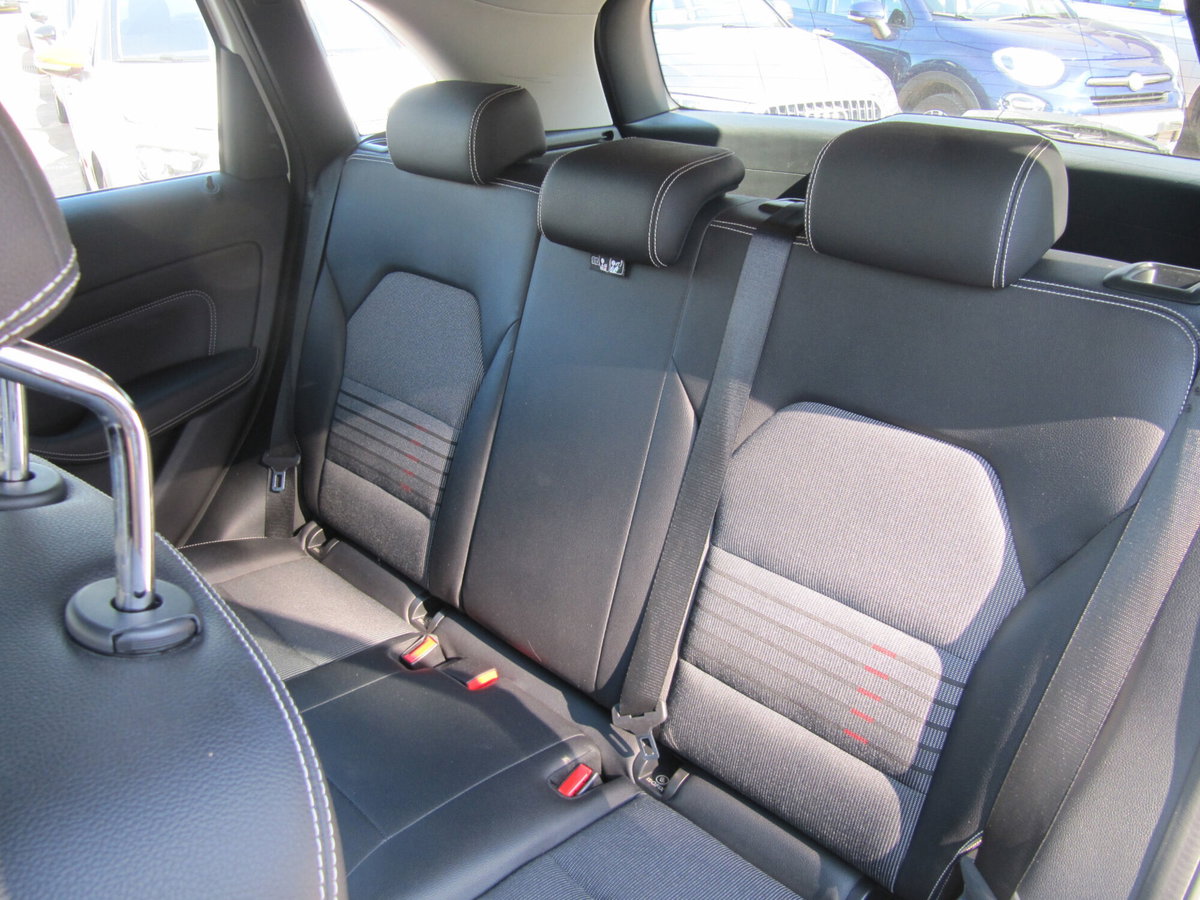 Mercedes-Benz Classe B 200 d Automatic Premium (15)