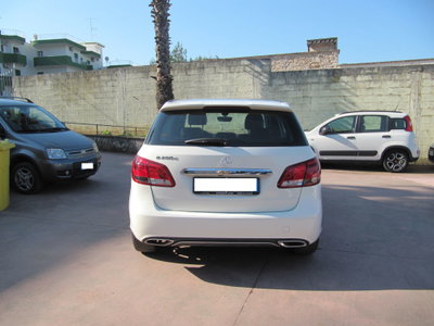 Mercedes-Benz Classe B 200 d Automatic Premium (4)