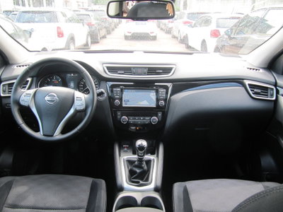 Nissan Qashqai 1.5 dCi N-Connecta (4)