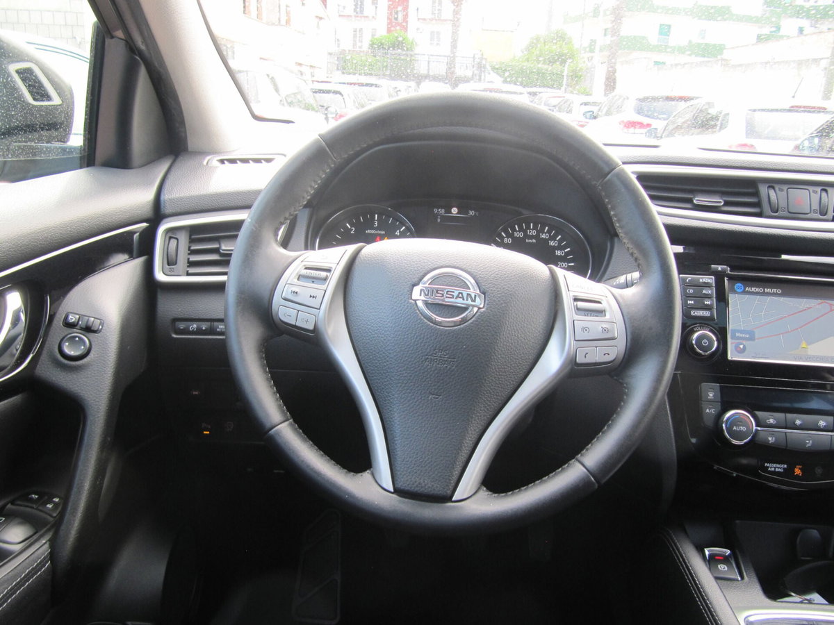 Nissan Qashqai 1.5 dCi N-Connecta (5)