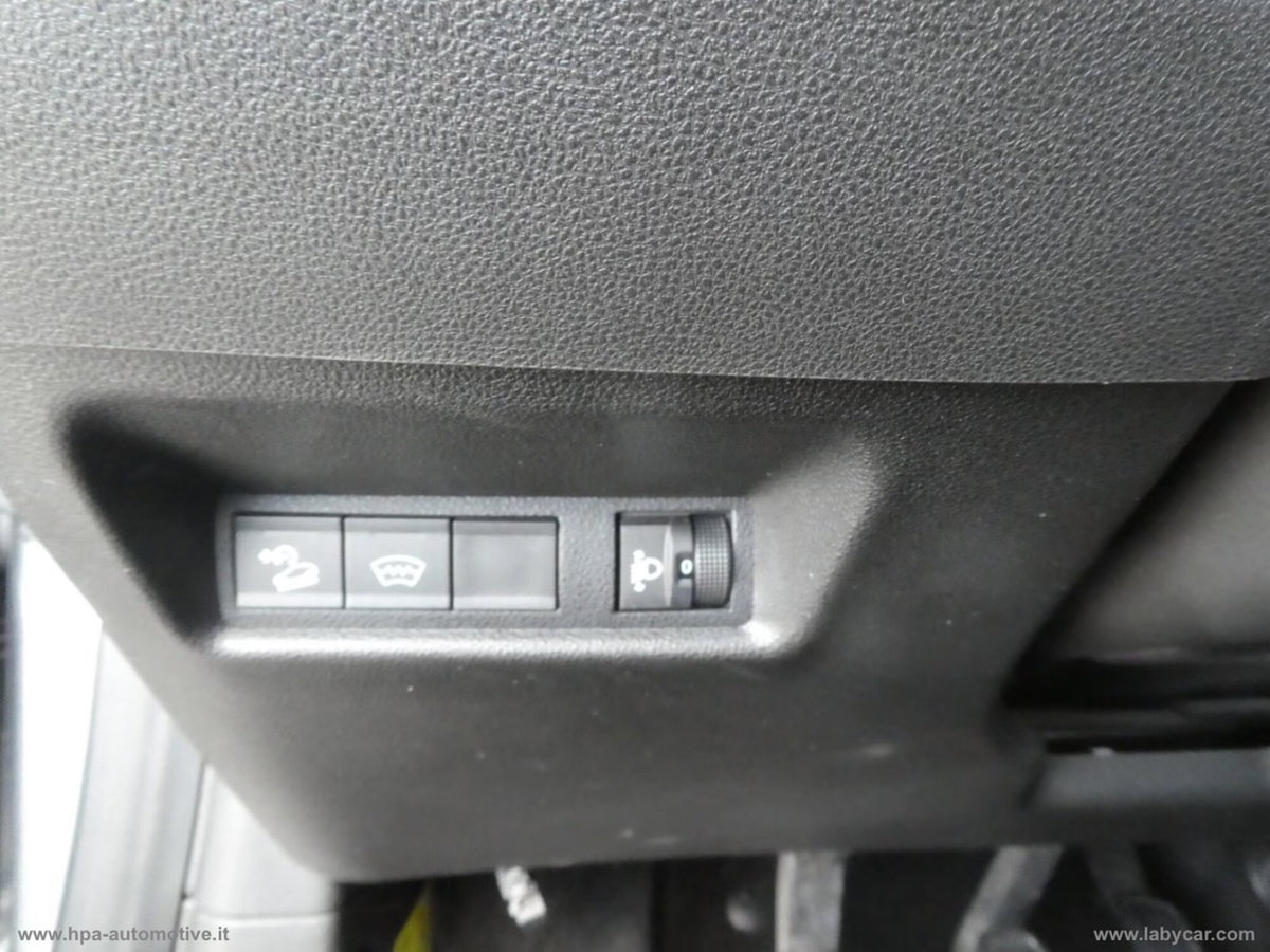 Jeep Avenger 1.2 turbo 85th Anniversary fwd 100cv (6)