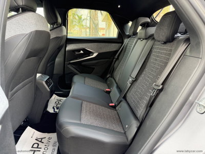 Peugeot 3008 1.2 hybrid 48V Allure Pack 136cv e-dcs6 (11)