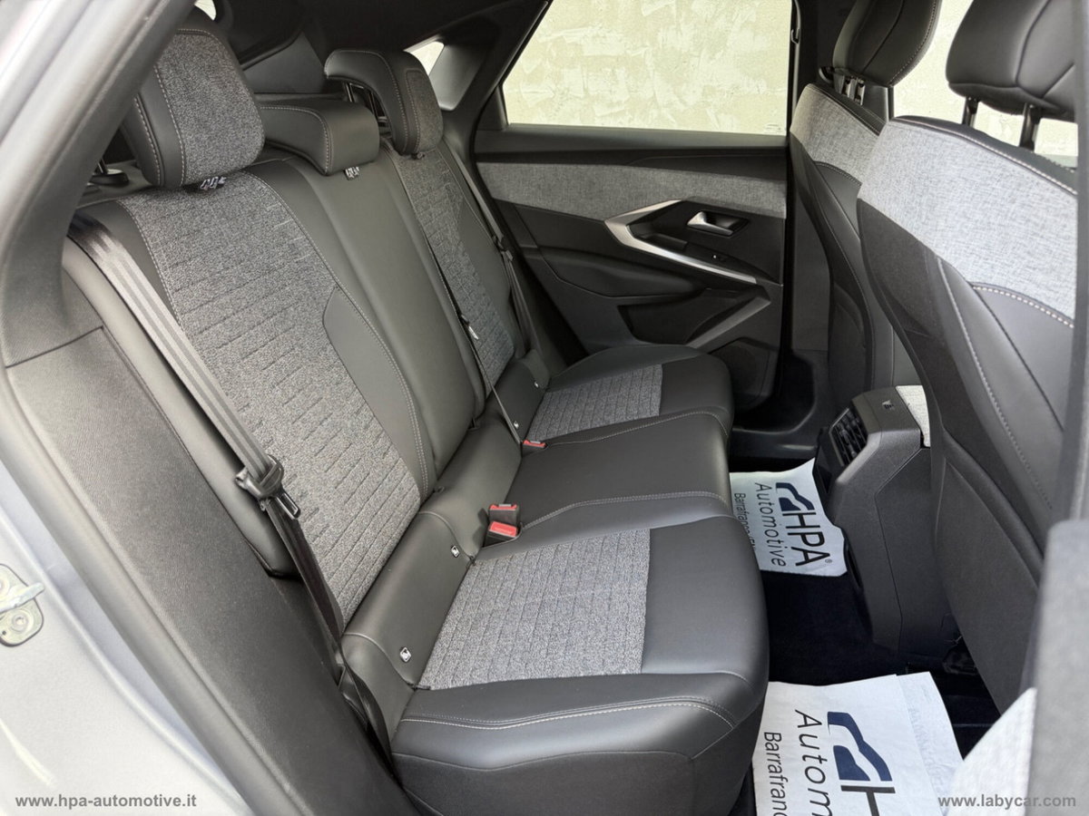 Peugeot 3008 1.2 hybrid 48V Allure Pack 136cv e-dcs6 (13)