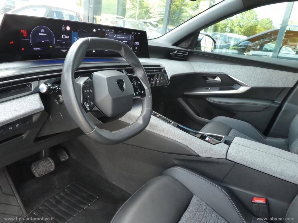 Peugeot 3008 1.2 hybrid Allure Business 145cv e-dcs6 (12)