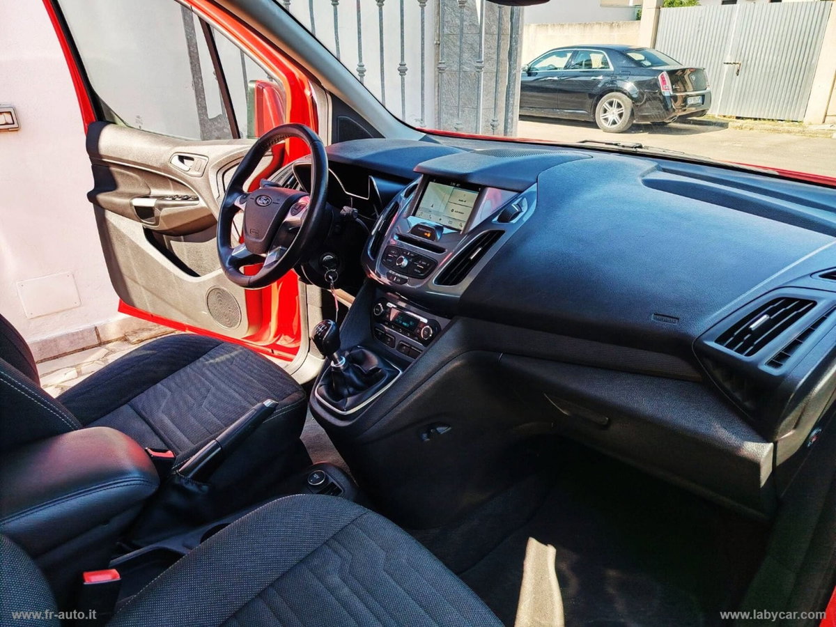Ford Tourneo Connect 1.5 TDCi 120 CV Plus (11)